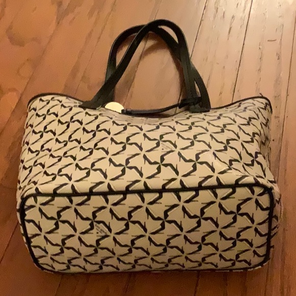 🌟Sale! ♠️Kate Spade Broome Street Pinwheel tote♠️ - Picture 5 of 6